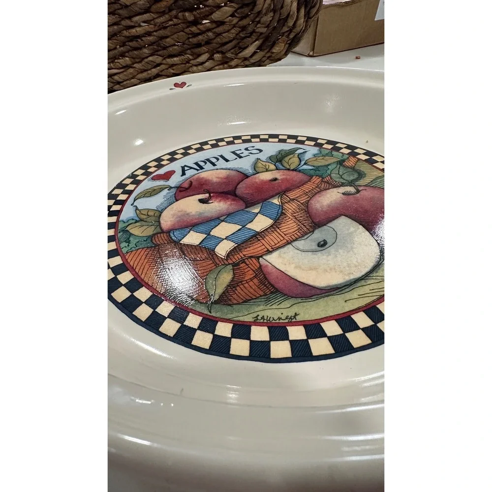 Certified International Corp ceramic pie